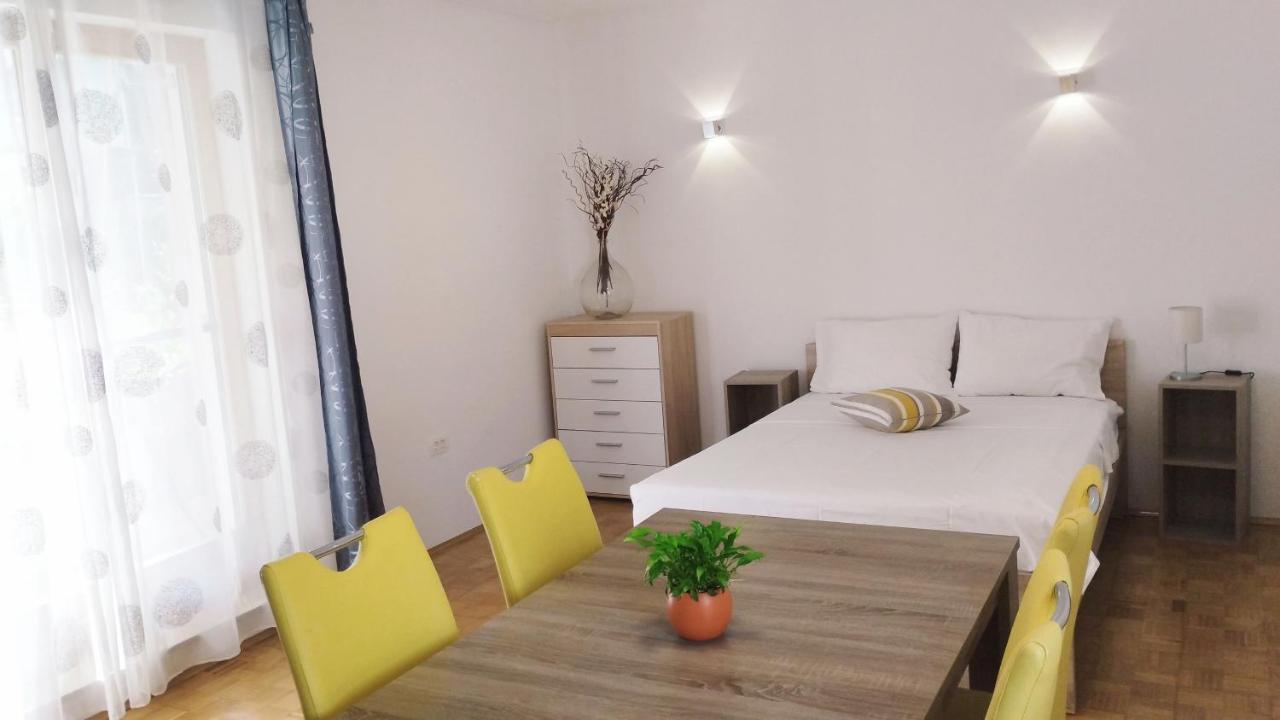Active Apartments Koper Exteriör bild